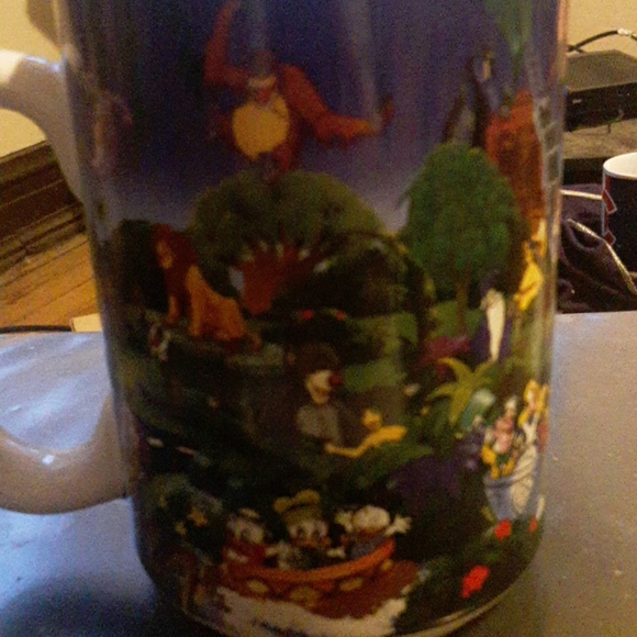 Disney coffee Mug - Picture 2 of 4